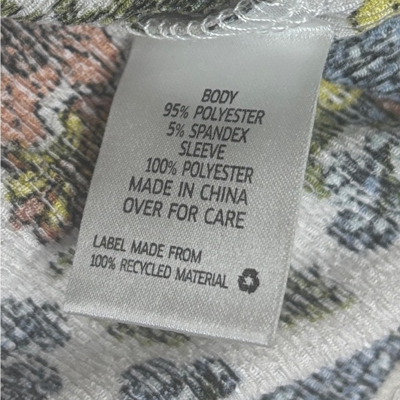 The General Good Floral Keyhole Blouse | Size XL | NWOT - Picture 5 of 7